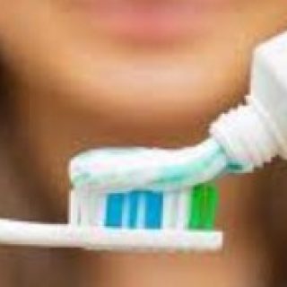 Hukum Menyikat Gigi Saat Puasa di Siang Hari